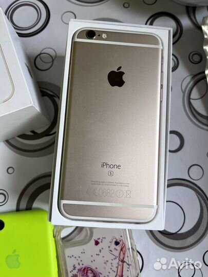 Телефон iPhone 6s