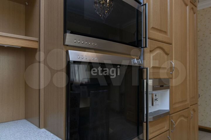 4-к. квартира, 179,8 м², 7/8 эт.