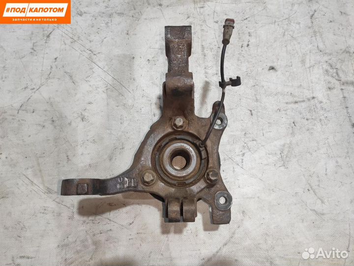 Кулак передний левый Opel Astra H 2006