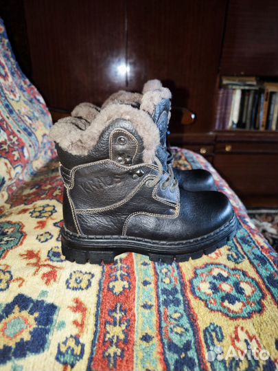 Ботинки мужские 41 размер новые