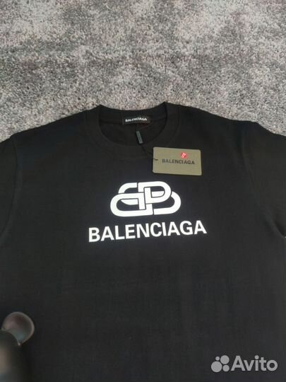 Balenciaga футболка BB