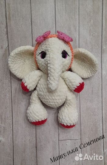 Вязаные игрушки (зайчата, котята, олененок)