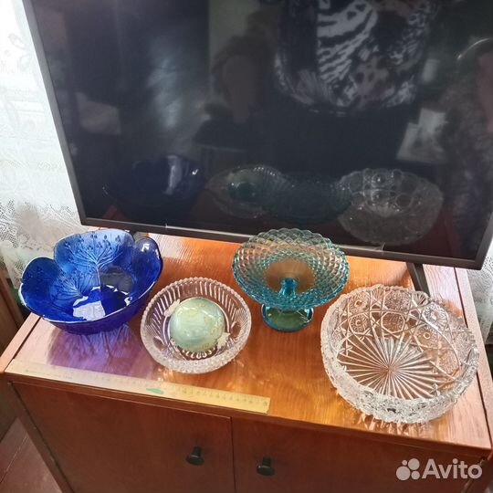 Вазы под фрукты. Синяя ваза