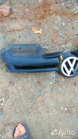 Решетка радиатора VW jetta