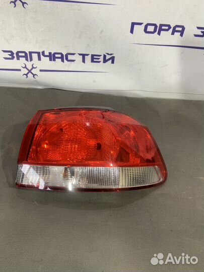Фонарь задний правый наружный Volkswagen Golf