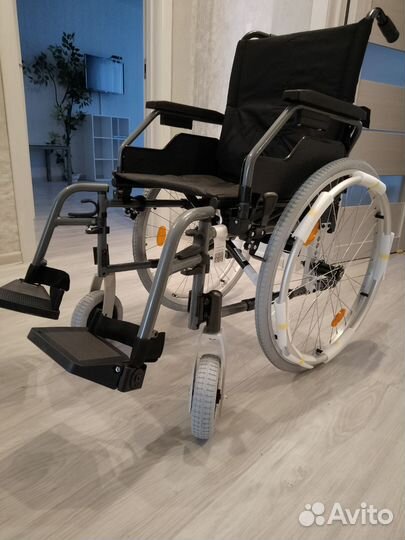 Инвалидная коляска новая
