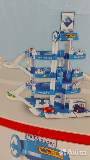 Игрушка парковка для машин, с лифтом, Aral