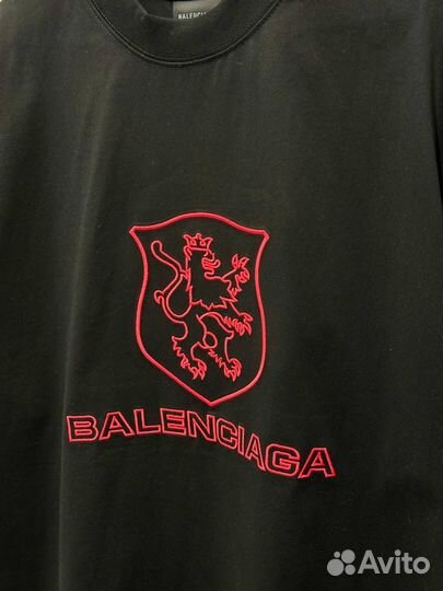 Футболка Balenciaga оверсайз (хит 2025)