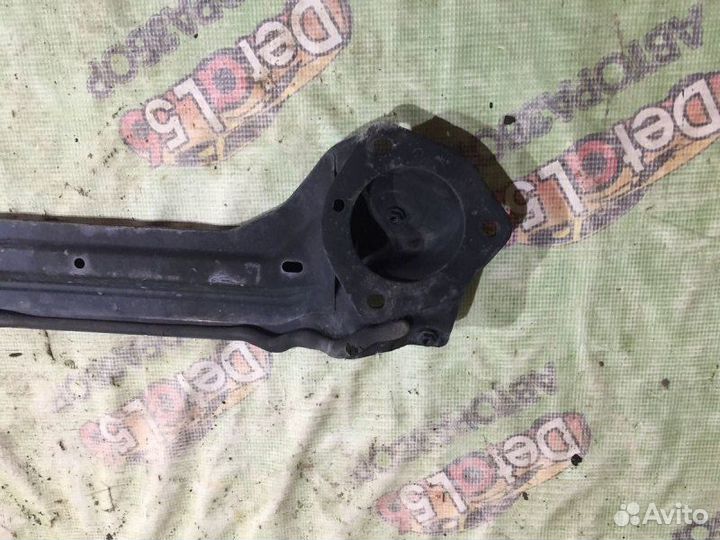 Втулка распорная передняя Ford Focus 3