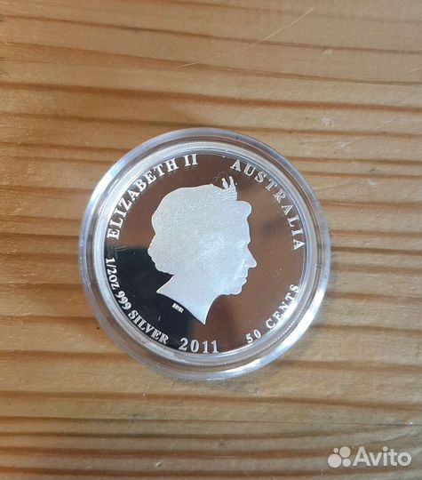 Монета 50 центов австралия с зайцами