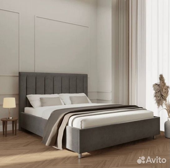 Кровать двуспальная с подъемным механизмом