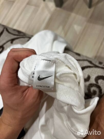 Худи Nike белая