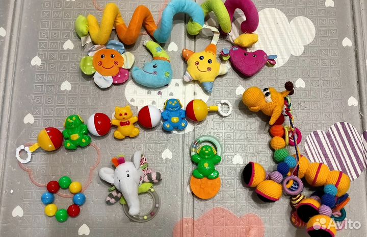 Игрушки пакетом для малыша