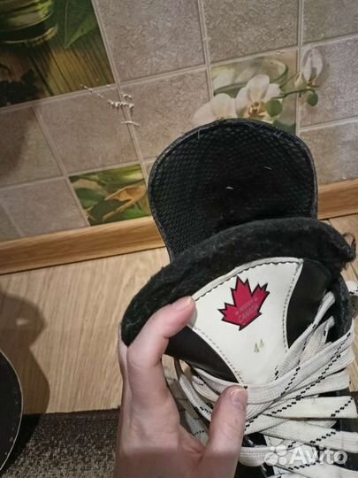 Коньки hockey canada 5000 р-р 44