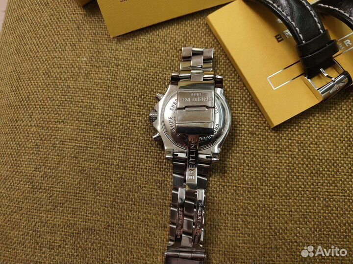 Часы breitling avenger