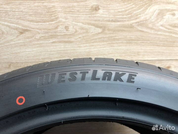 Westlake Zuper Eco Z-107 265/35 R18 97W