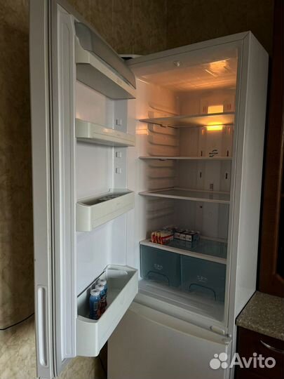 Холодильник daewoo