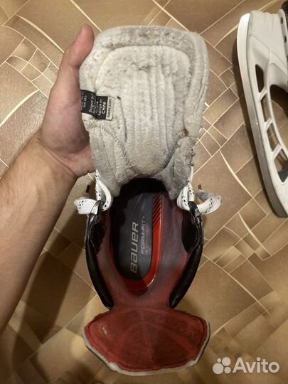 Хоккейные коньки Bauer APX2 SR 9D