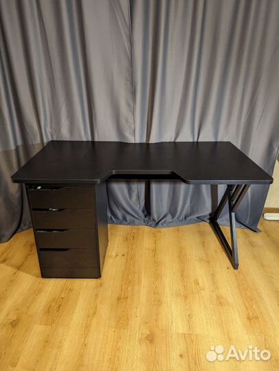 Игровой стол