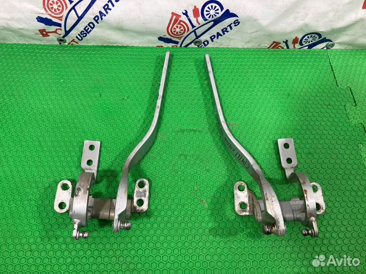 Петля двери багажника Volkswagen Touareg 7L6 7L7