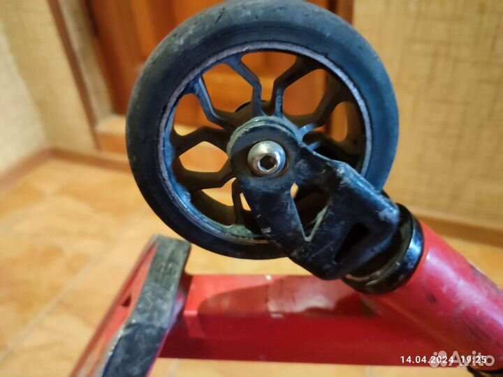 Трюковой самокат Duker101