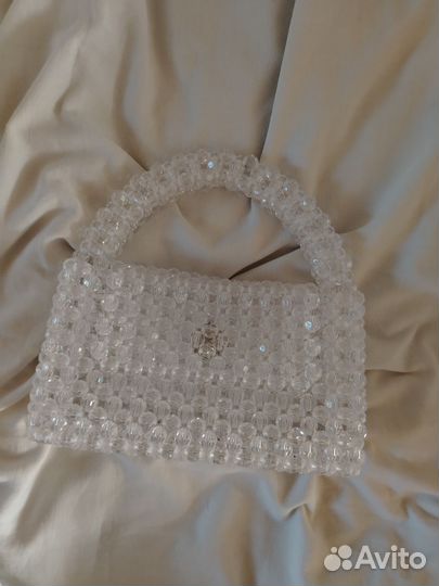 Сумка из прозрачных бусин ручной работы