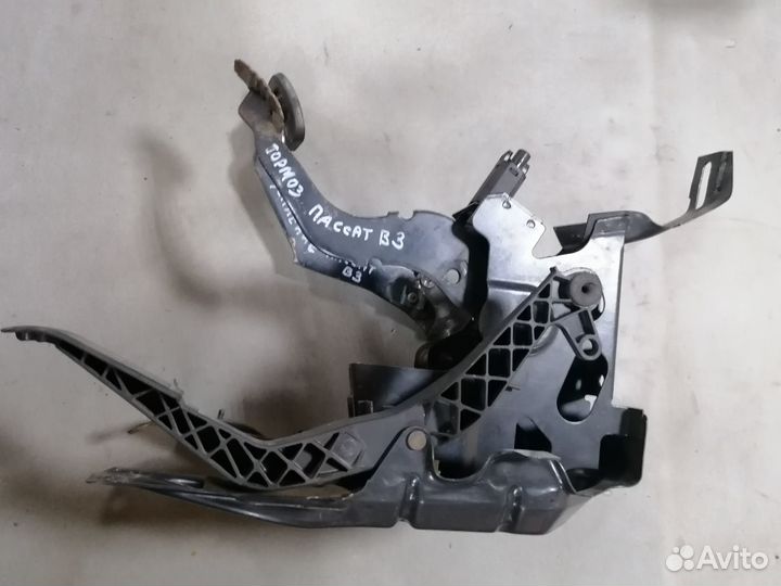 Педальный узел в сборе VW Passat B3 1988-1993