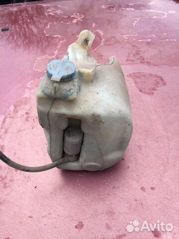 Бачек омывателя Ауди 80 Б3