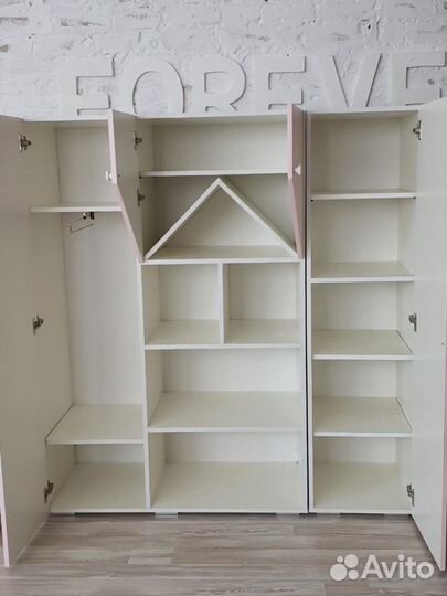 Шкаф в детскую