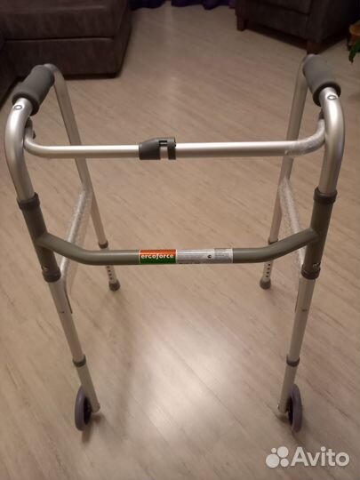 Ходунки для взрослых на колесах