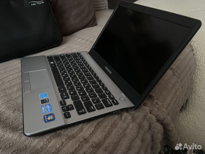 Ноутбук samsung