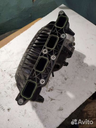 03C129711Q Коллектор впускной VAG VW tiguan Тигуан