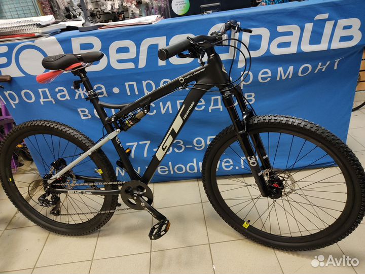 Велосипед GT двухподвес