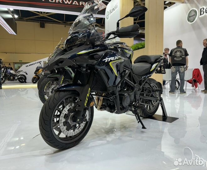 Мотоцикл Benelli TRK 502