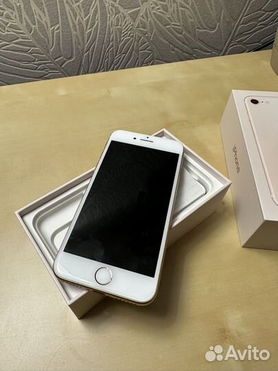iPhone 8, 64 ГБ