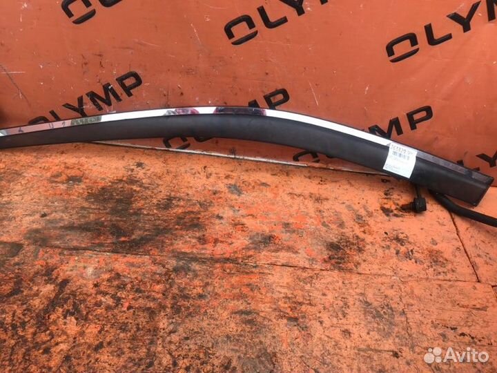 Ветровик передний левый Toyota Camry ASV50 2AR-FE