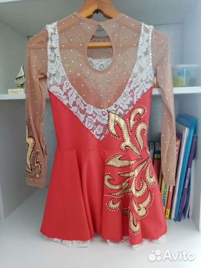 Платье для фигурного катания