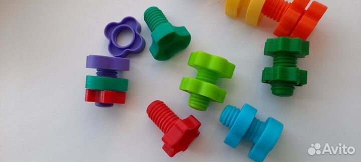 Развивающий конструктор Болты и Гайки