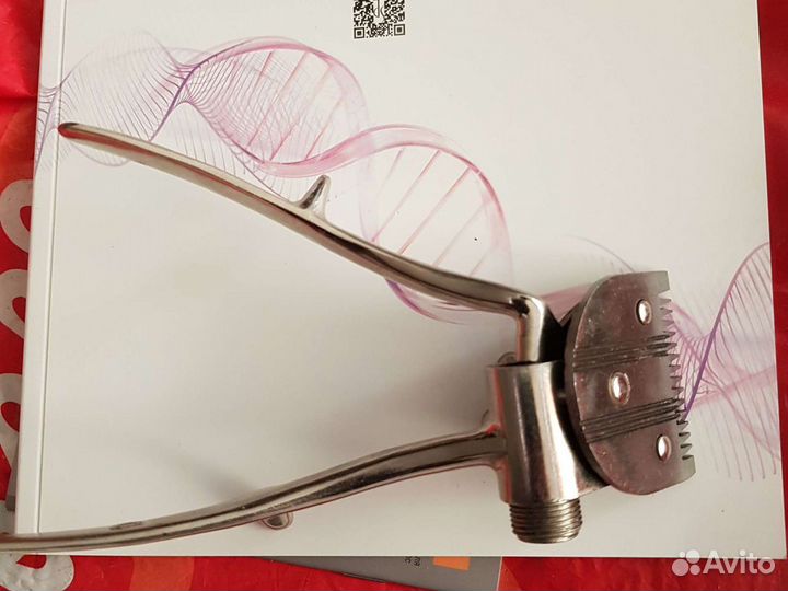 Машинка для стрижки волос механическая