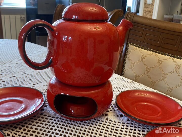 Красный чайный югославский сервис