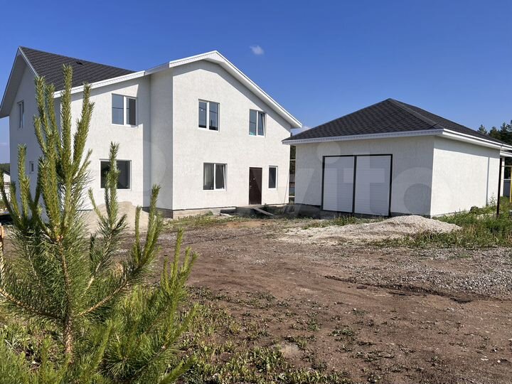 Дом 198,3 м² на участке 11,5 сот.