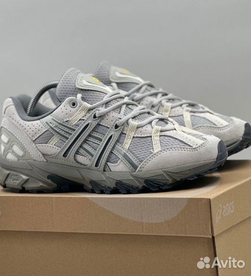 Кроссовки Asics Sonoma