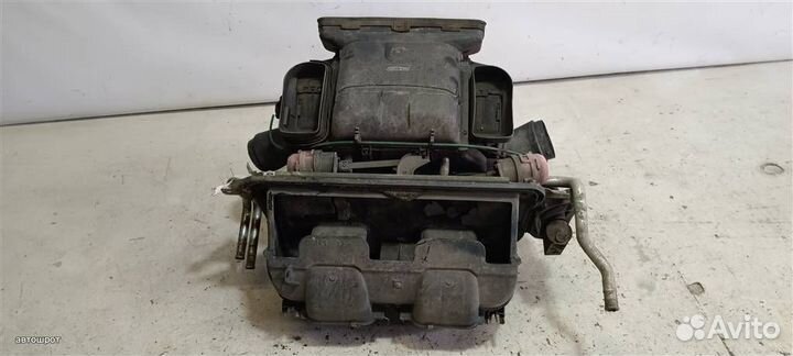 Корпус печки mersedesbenz W124 84-93г