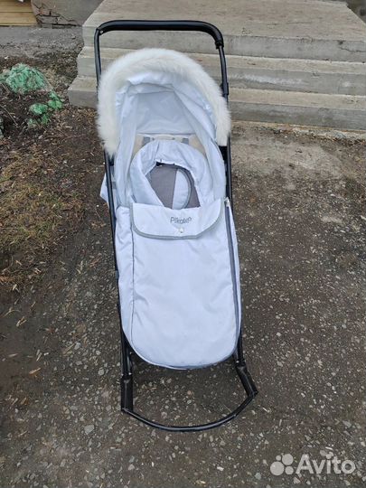 Детские зимние санки