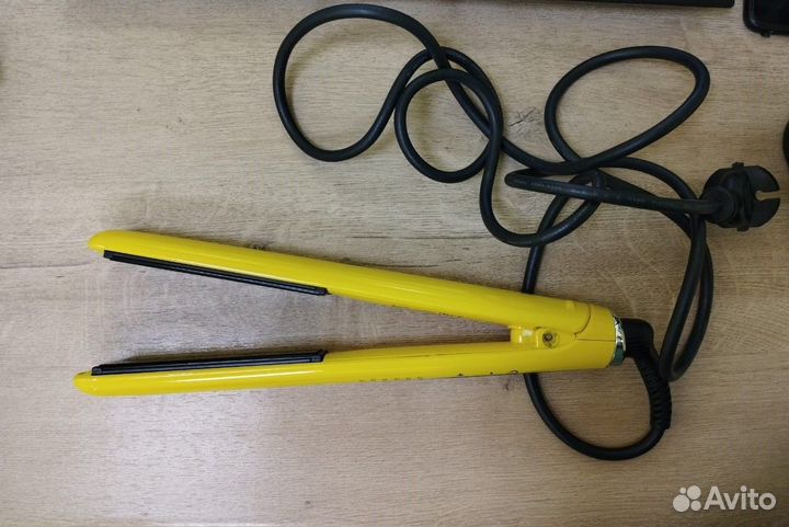 Выпрямитель для волос vitek VT-2312 Y