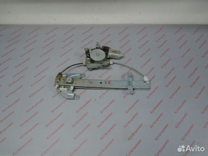 Nissan 82720-8H300 Стеклоподъемник зад правый