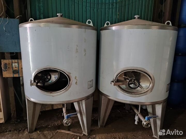 Емкость из нержавейки цкт Milesta 1 куб