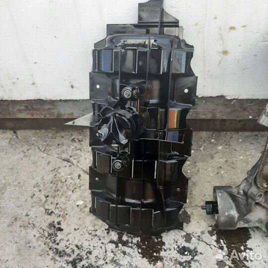 Поддон двигателя