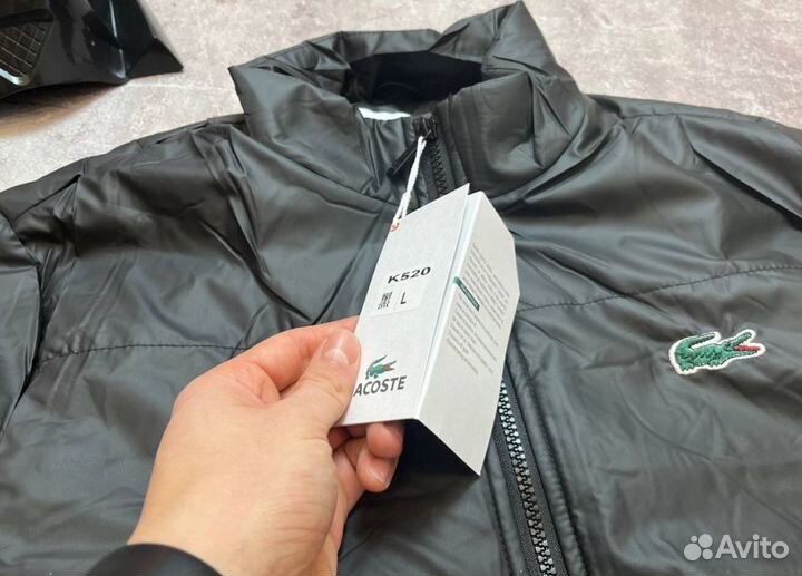 Демисезонные куртки Lacoste стильные