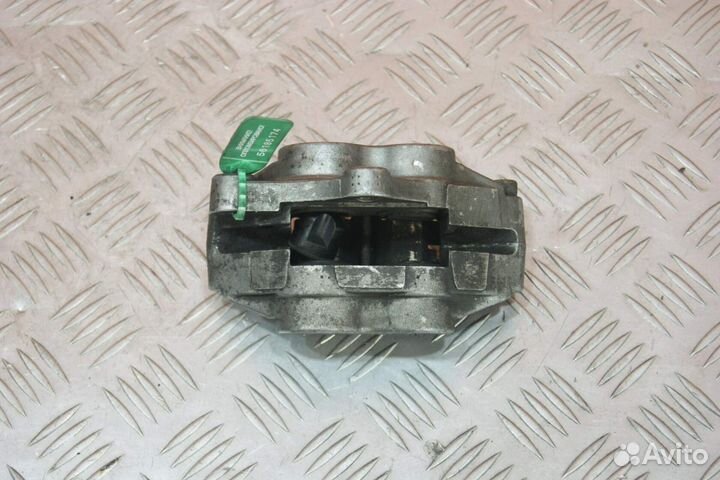 Суппорт передний левый Kawasaki ZZR400-1